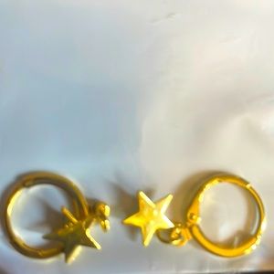 Brand New Star 🌟 Quality Earrings Please see my other listings to Save